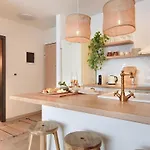 Apartment Splendeur - Modern With Private Parking