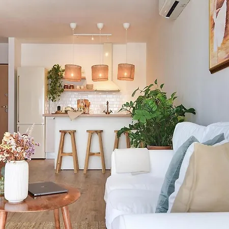 Splendeur - Modern With Private Parking Pola