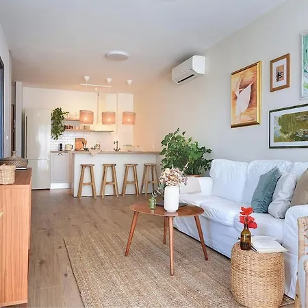 Apartment Splendeur - Modern With Private Parking