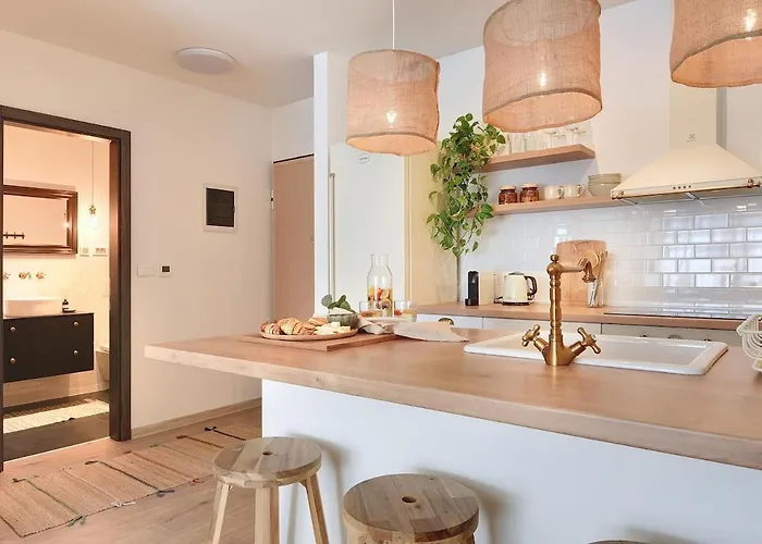 Apartment Splendeur - Modern With Private Parking